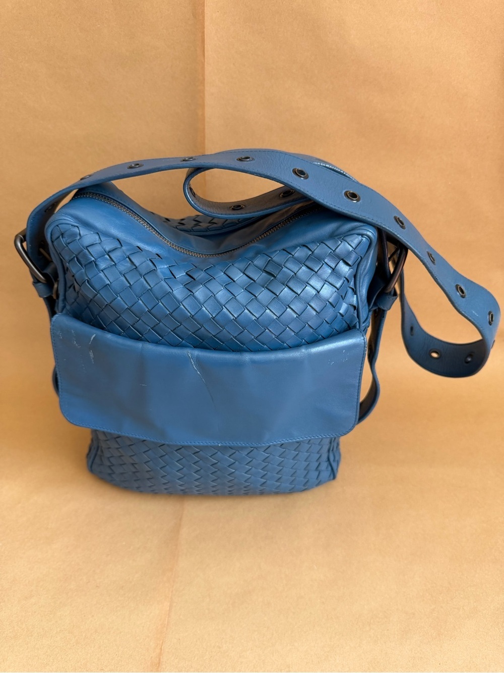 Bottega Veneta Blue Woven Leather Messenger Bag - Picture 2 of 12